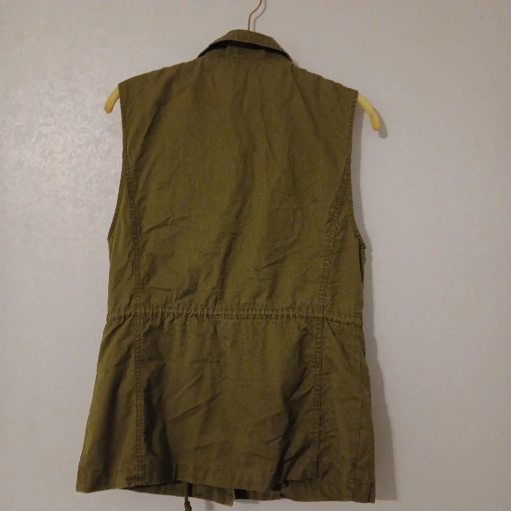 Love Tree Cargo/ Utility‎ Vest Women's  Sz. M Olive Green Pockets Waist...